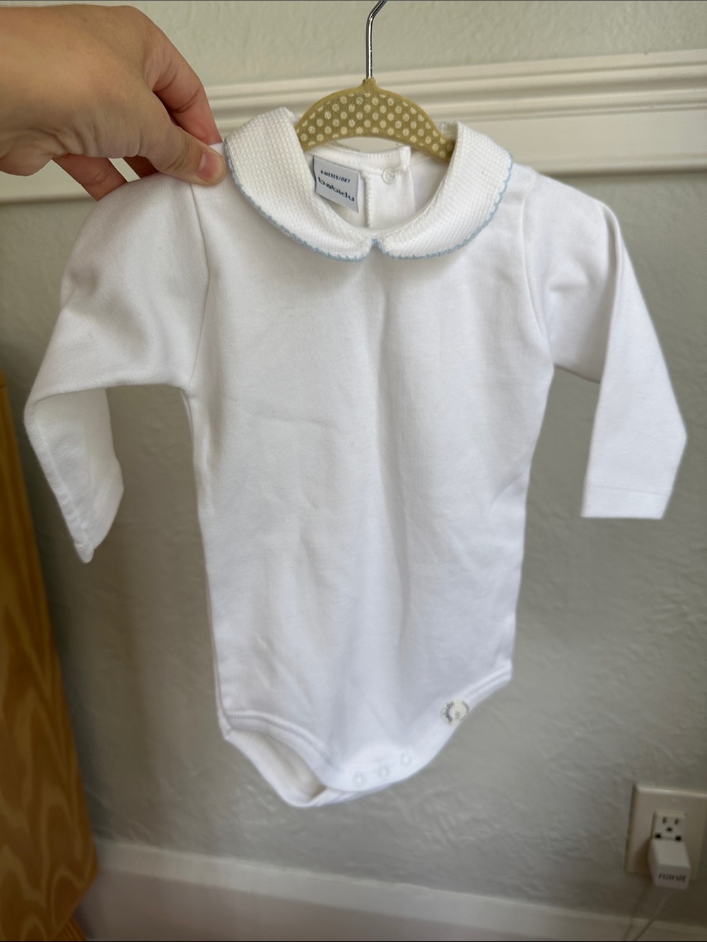 Classic White Long-Sleeve Baby Bodysuit with Blue-Trim Peter Pan Collar